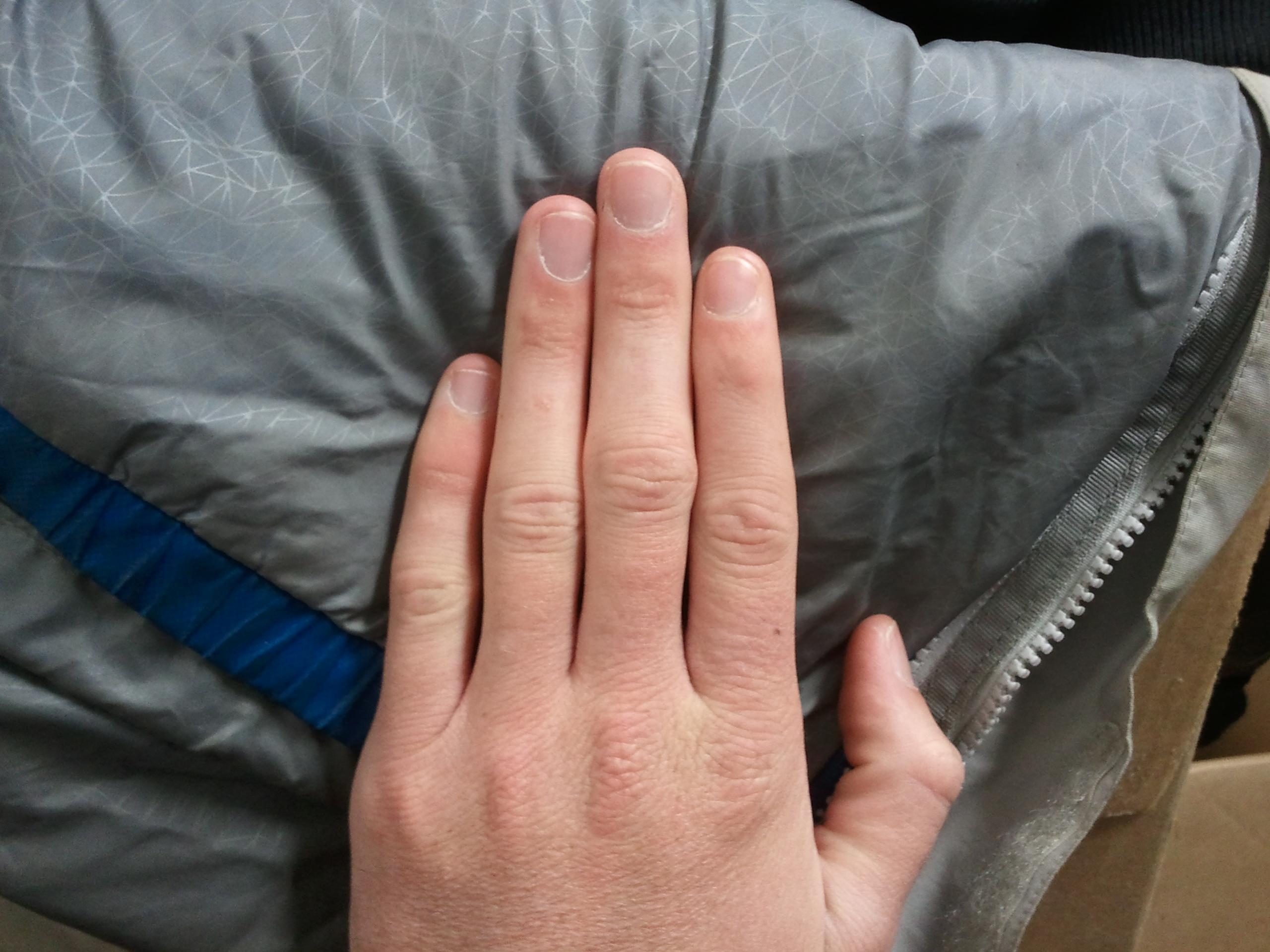 薬指が長い人の性格、特徴を紹介！指の長さで性格が分かる？